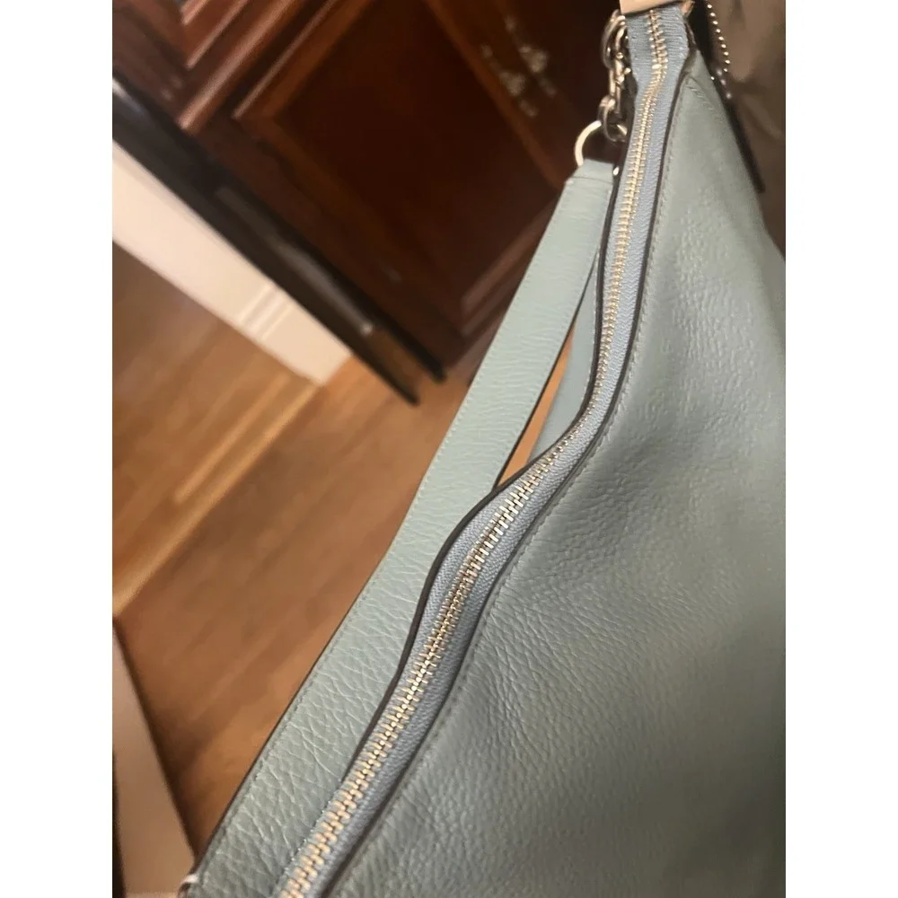 Coach new pebble